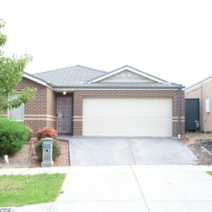 Leased-Lovely 4 bedrooms with Double garage home for Rent in Pakenham