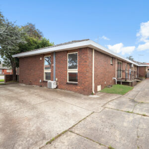 One Sale-Mentone House -overflowing with space